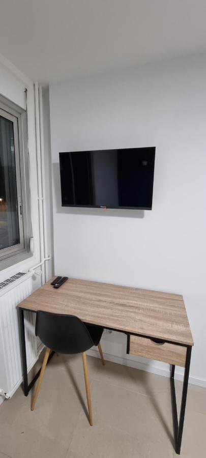 Chambres Avec Douche Privative Dans Appartement Partage - Metro - Wifi Toulouse Kültér fotó