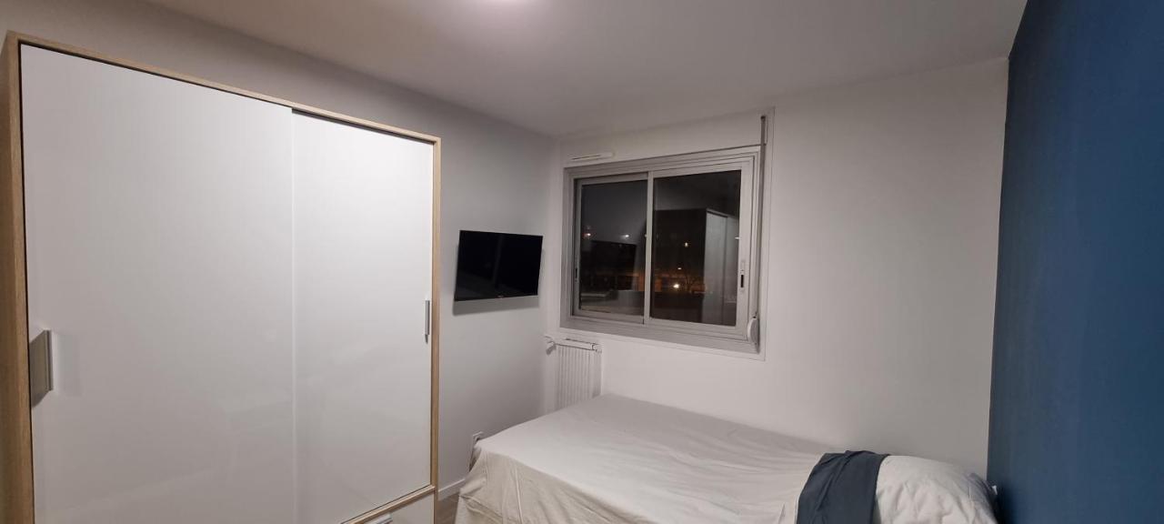 Chambres Avec Douche Privative Dans Appartement Partage - Metro - Wifi Toulouse Kültér fotó